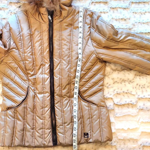 Women's Michael Kors down blend fur trimmed gold hooded puffer jacket SZ… - Picture 13 of 13